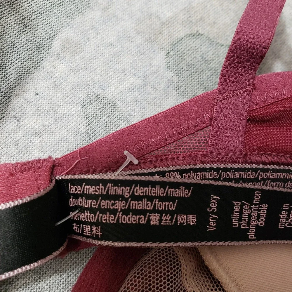 Victoria's secret‎ Bra Womens 32C Purple Very Sexy Underwired